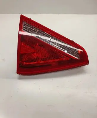 Audi A5 8T 8F Tailgate rear/tail lights 8T0945093