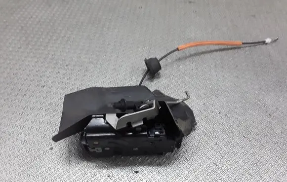 Audi A4 S4 B6 8E 8H Rear door lock 8E0839015C