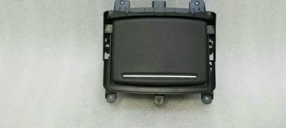 Cup holder front