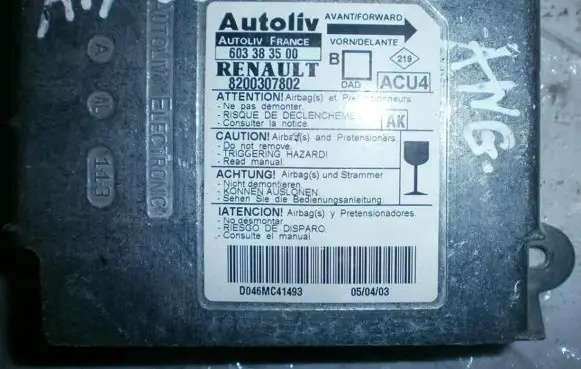 Renault Megane I Airbag control unit/module 8200307802 603383500