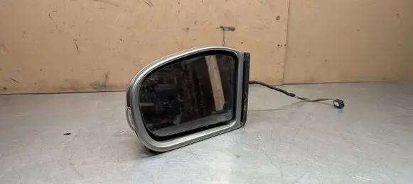 Mercedes-Benz C W203 Front door electric wing mirror 413133417