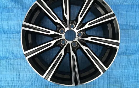 Volvo XC60 R19 alloy rim 31680357