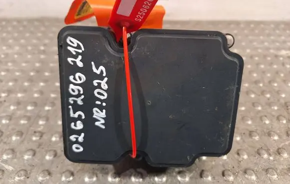 Dacia Spring ABS control unit/module S25062025 476602522R 0265956948