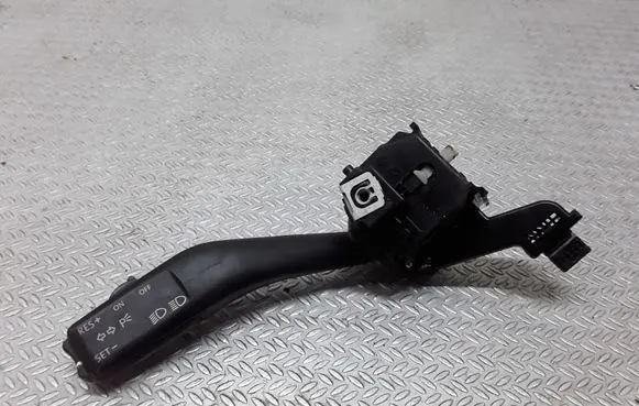 Volkswagen Touran I Indicator stalk 1K0953513A