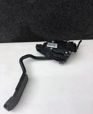 Volkswagen Sharan Accelerator throttle pedal 7M3721603D