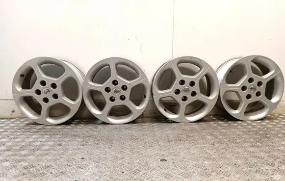 Nissan Leaf I (ZE0) R16 alloy rim 