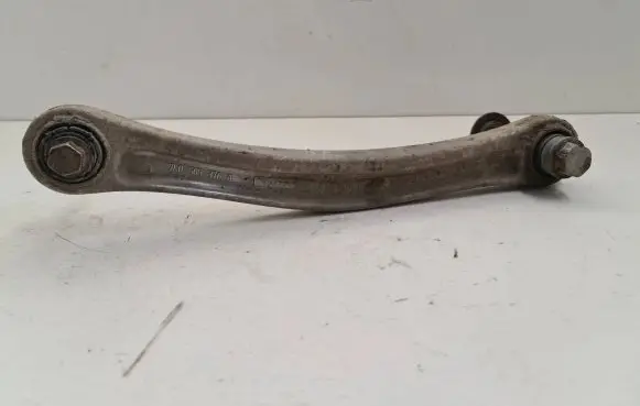 Rear control arm