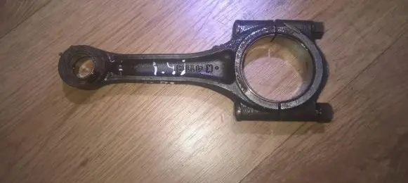 Skoda Fabia Mk1 (6Y) Connecting rod/conrod k411b
