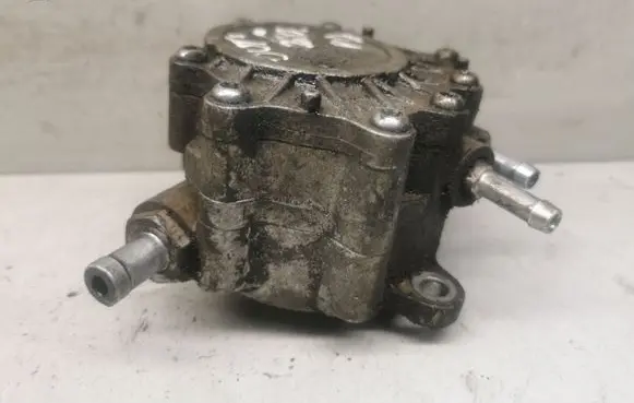 Mitsubishi Outlander Vacuum pump 03G145209