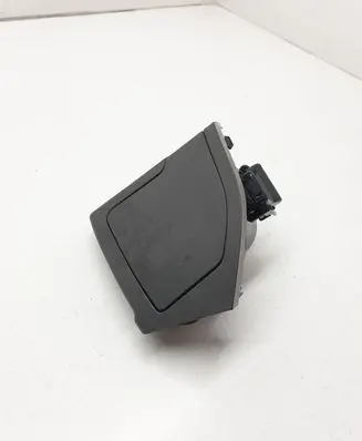 Cup holder front