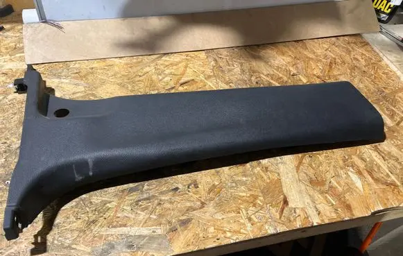 Nissan Navara D23 (B) pillar trim (bottom) 769154KJ0A