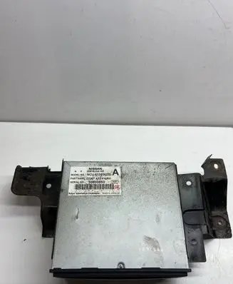 Infiniti FX Navigation unit CD/DVD player 25915CA103 30800850 NCU6110G