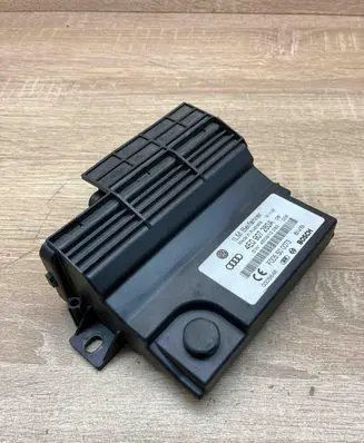 Audi A6 S6 C6 4F Power management control unit 4E0907280A