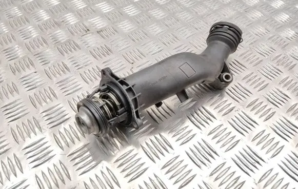 Mercedes-Benz CLS C218 AMG Engine coolant pipe/hose A2782000815