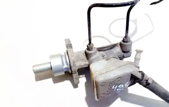 Master brake cylinder