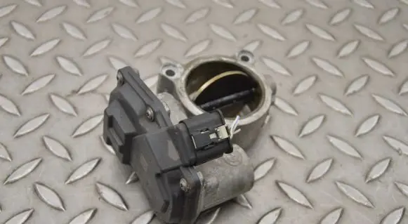 Mini One - Cooper Coupe R56 Throttle valve 7810752