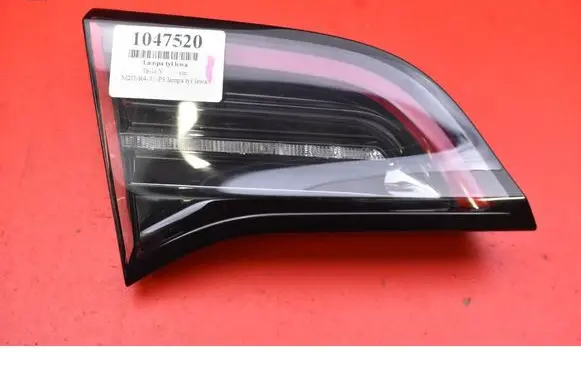 Tesla Model Y Rear/tail lights 