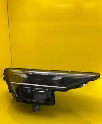 Audi Q8 Headlight/headlamp 4M8941040