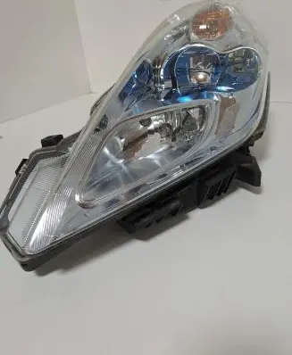 Nissan Leaf I (ZE0) Headlight/headlamp E1313057L