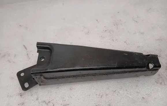 Chevrolet Volt I Radiator support slam panel bracket 92525352