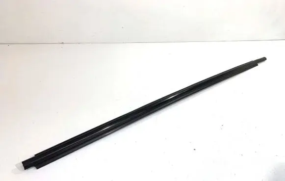 Toyota Auris E180 Front door glass trim molding 