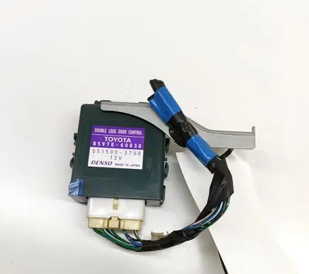 Toyota Land Cruiser (J120) Door central lock control unit/module 0515003750 8597060030