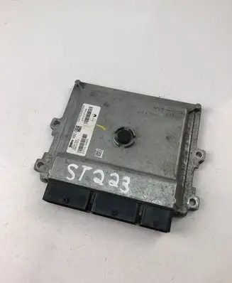 Dacia Sandero Engine control unit/module ECU 237107175R 237105499R