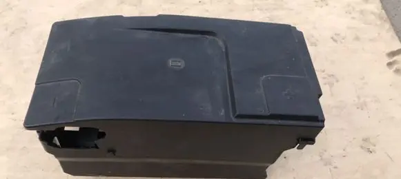 Opel Insignia A Battery box tray 13310742 13330951