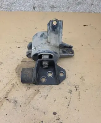 KIA Sportage Engine mount bracket A3H26P