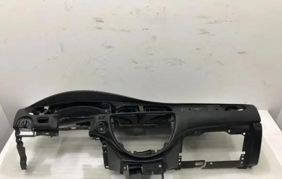 Jaguar S-Type Dashboard