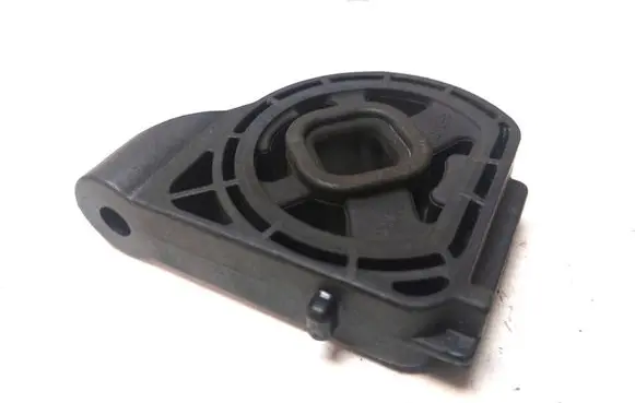 Hyundai Kona I Radiator mount bracket 