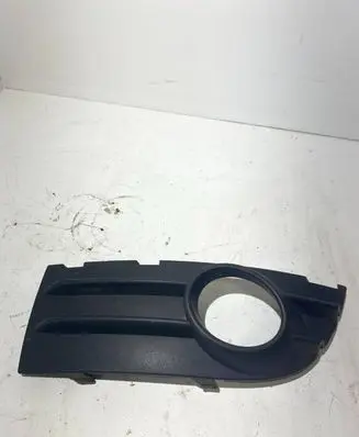 Volvo C30 Front bumper lower grill 30657195