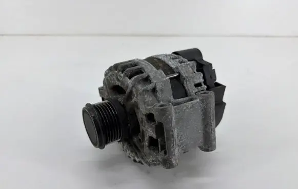 Audi A4 S4 B8 8K Generator/alternator 06H903017J