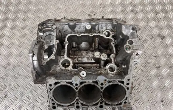 Audi A4 S4 B8 8K Engine block 