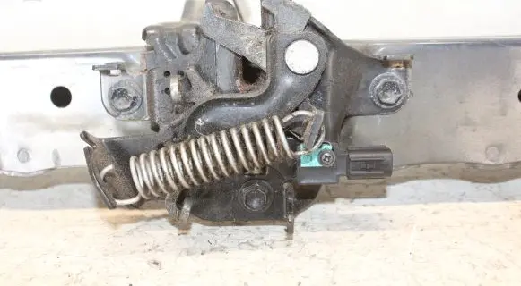 Toyota RAV 4 (XA40) Top upper radiator support slam panel