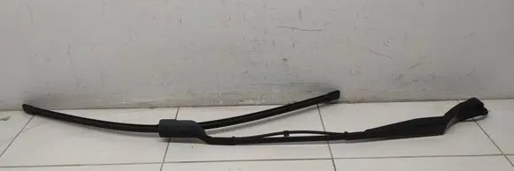 Peugeot 5008 II Front wiper blade arm 9810664880
