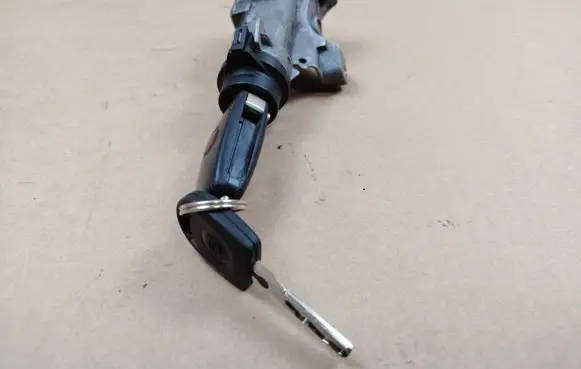 Seat Exeo (3R) Ignition lock 4B0905851