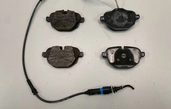BMW X4 G02 Brake pads (rear) 6892641