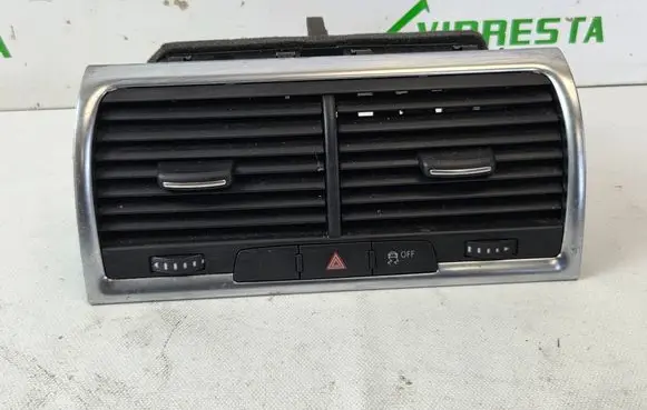 Audi Q7 4L Dash center air vent grill 4L0820951