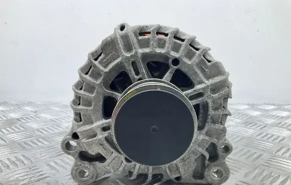 Skoda Yeti (5L) Generator/alternator 03L903024J