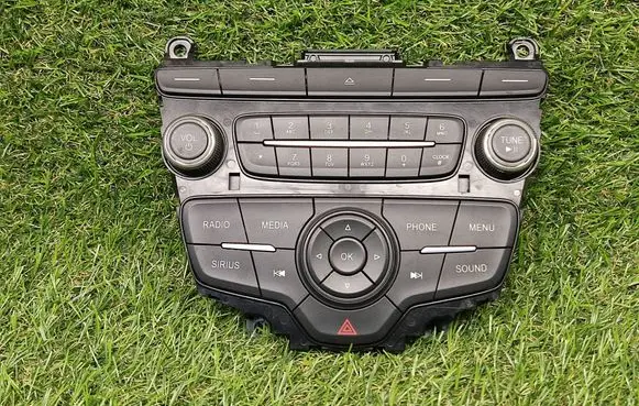 Ford Focus Head unit multimedia control F1ET18K811KD 89015821 4F571BB
