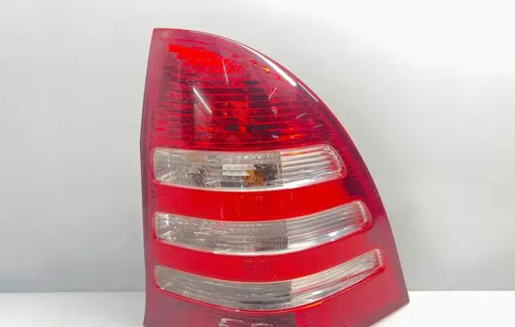 Mercedes-Benz C W203 Rear/tail lights 2038202464