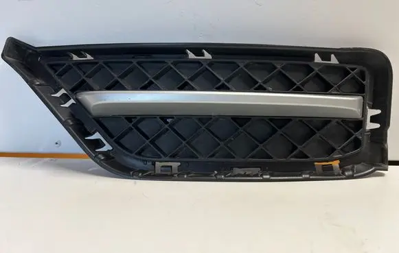 Front bumper lower grill
