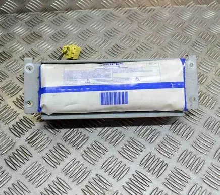 Nissan Pathfinder R51 Passenger airbag