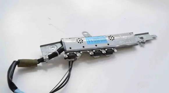 Lexus IS 220D-250-350 Aerial antenna amplifier 051221B0044 8630053160