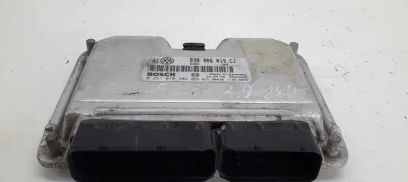 Volkswagen Golf IV Engine control unit/module 038906019CJ 0281010302
