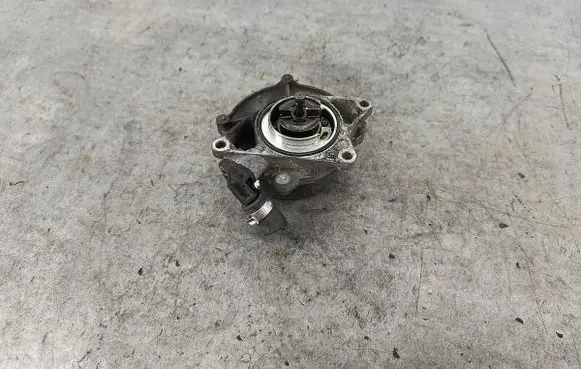 Audi A6 S6 C5 4B Vacuum pump PIERBURG