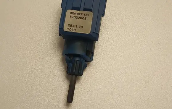 Clutch pedal sensor