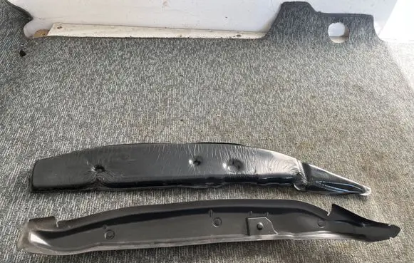 Mercedes-Benz CLA C118 X118 Fender foam support/seal A1188854300