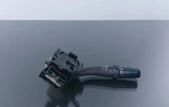 Toyota Avensis T250 Wiper switch 173654LH